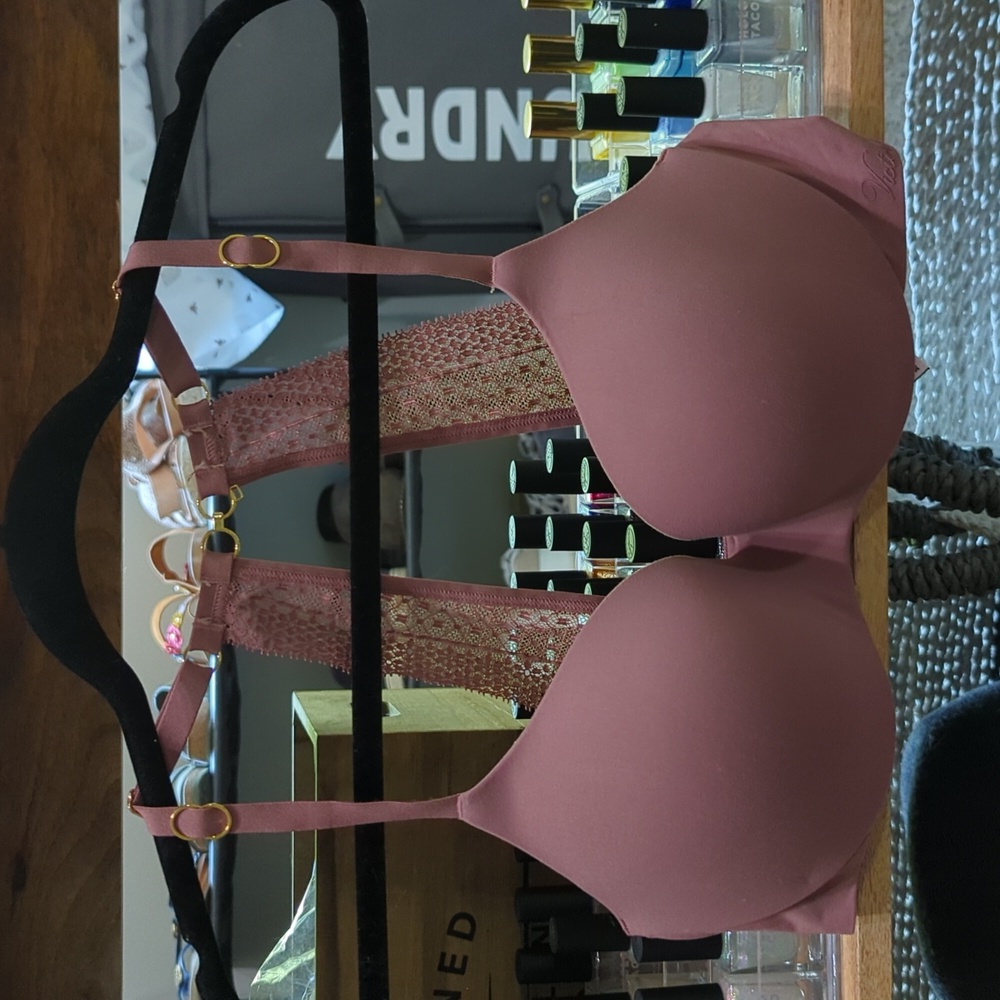 Incredible by Victoria's Secret, Halter Bra, 36C
